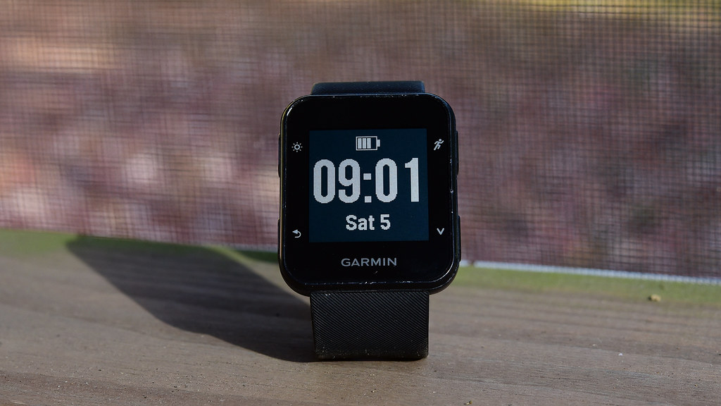 GPS-часы Garmin Forerunner для бега и спорта 2026