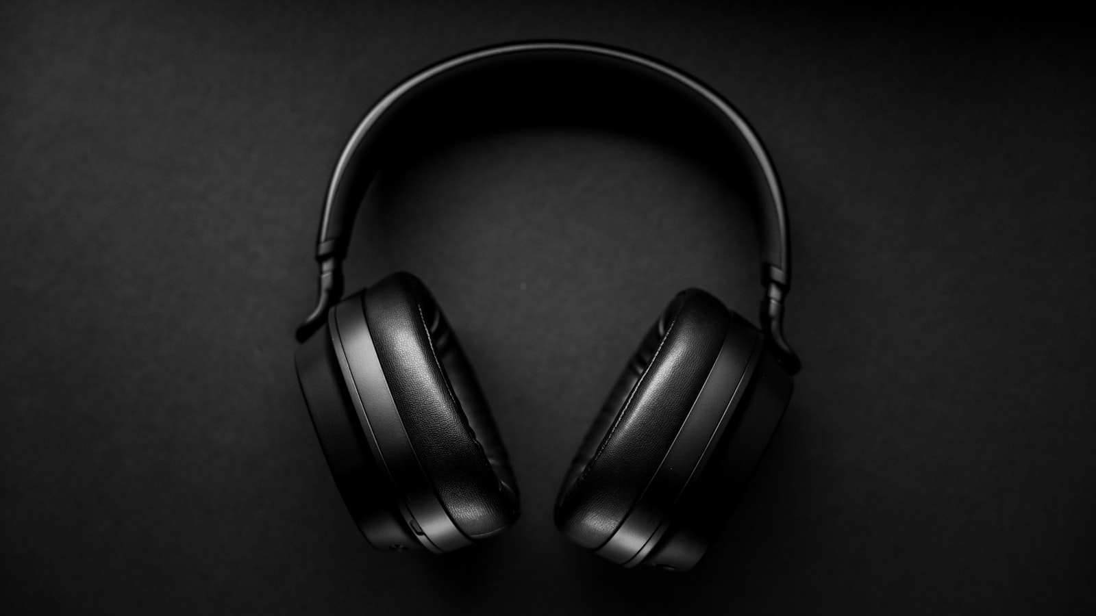 Sony WH-1000XM4C флагманские наушники