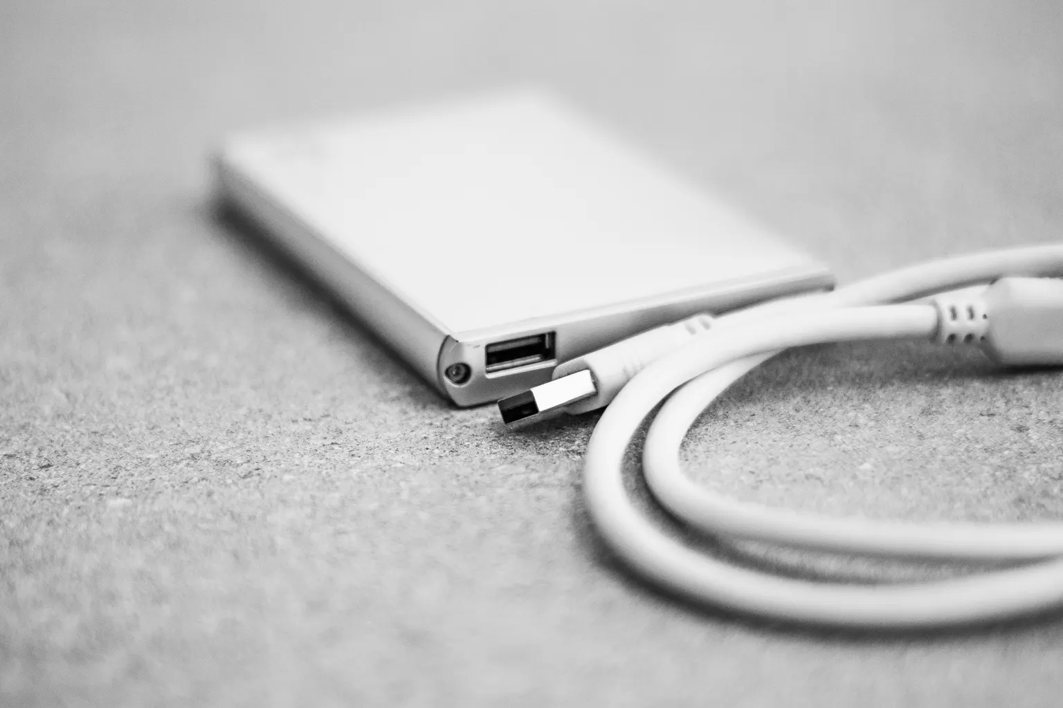 Лучшие внешние SSD 2026 — топ-8 накопителей для бэкапа